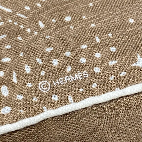 HERMES Carrejean/Shawl Carre 140 Brown Cream Cashmere Silk Scarf - Picture 5 of 6